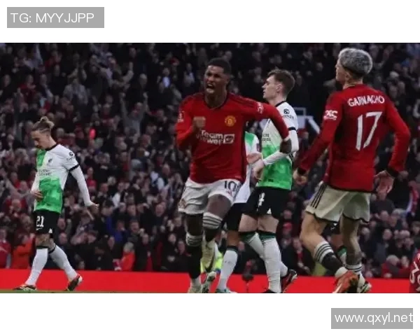 巴黎与曼联激战正酣在线直播全程回顾与精彩瞬间分享